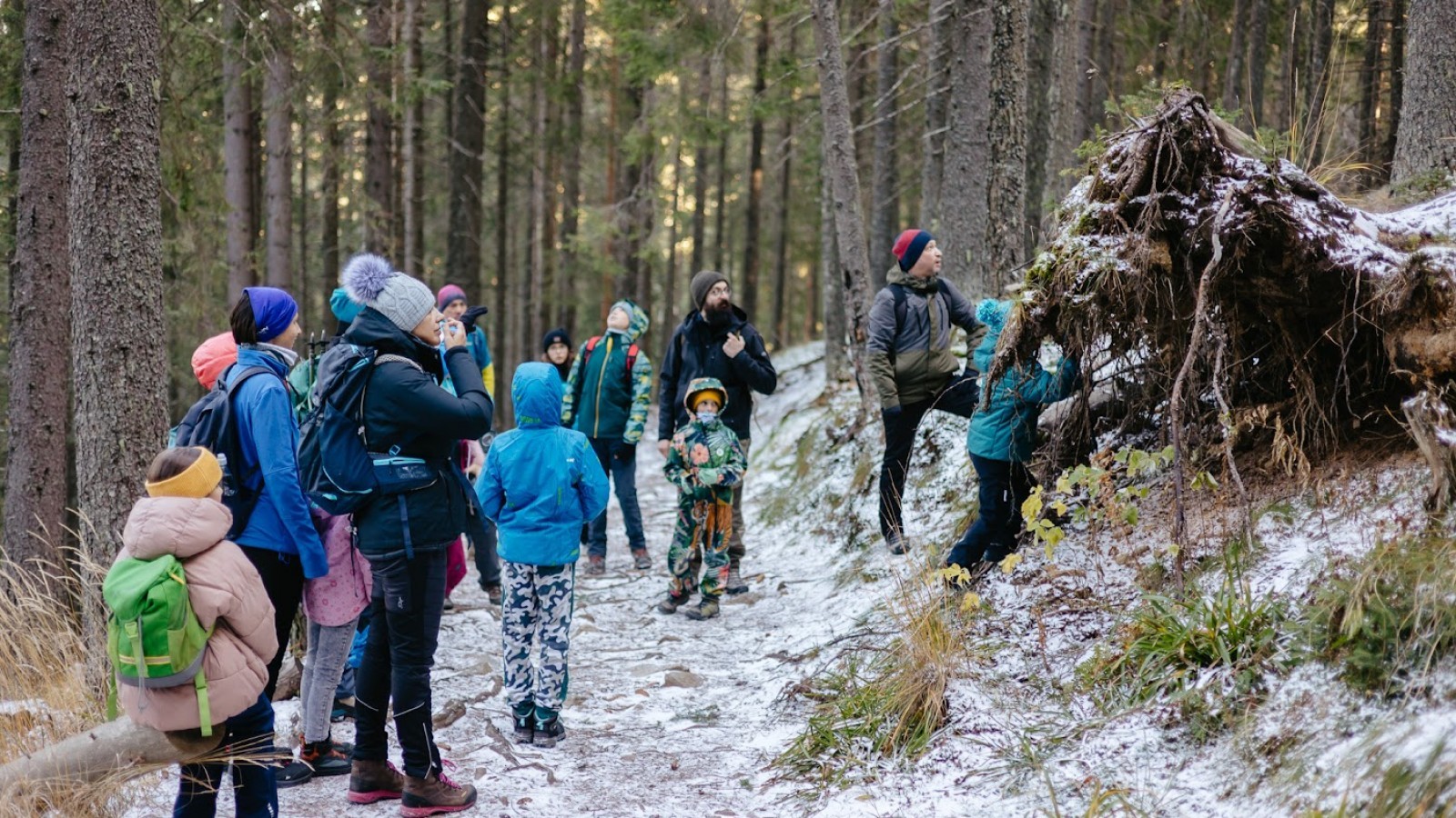 Drumetie in familie in aria protejata Podisul Hartibaciului