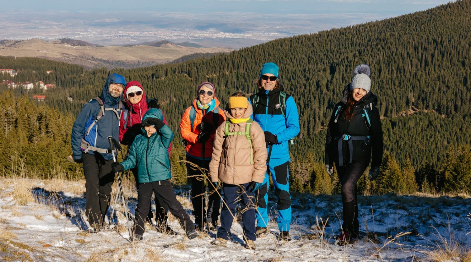 Hai afară la zăpadă - drumeție în familie în aria protejată Frumoasa