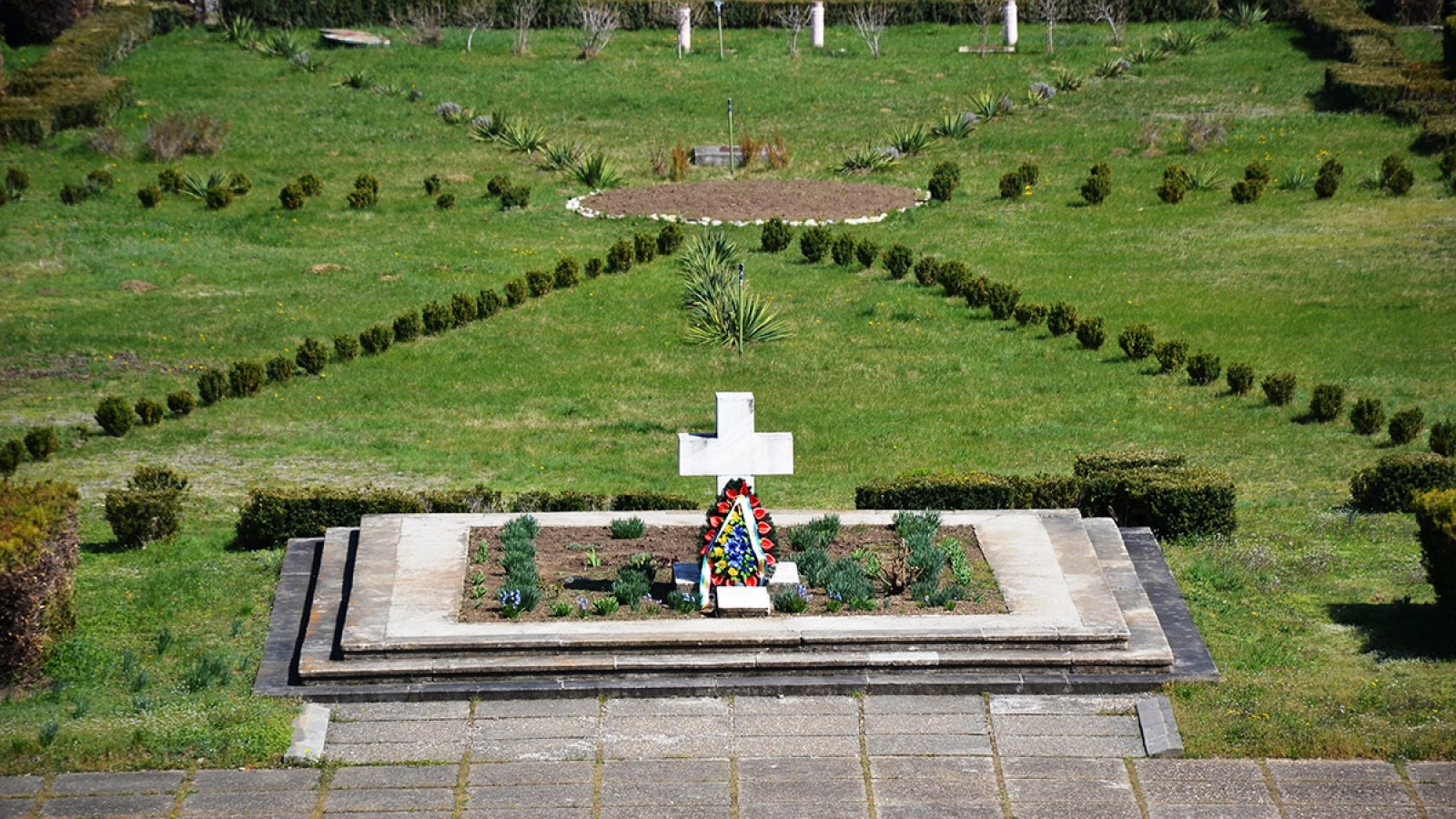 Muzeul si Mausoleul Eroilor de la Marasesti